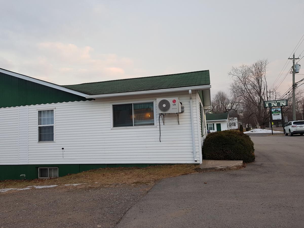 Covered Bridge Inn & Suites Sussex Εξωτερικό φωτογραφία