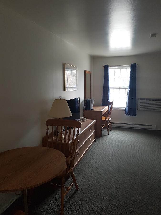 Covered Bridge Inn & Suites Sussex Εξωτερικό φωτογραφία