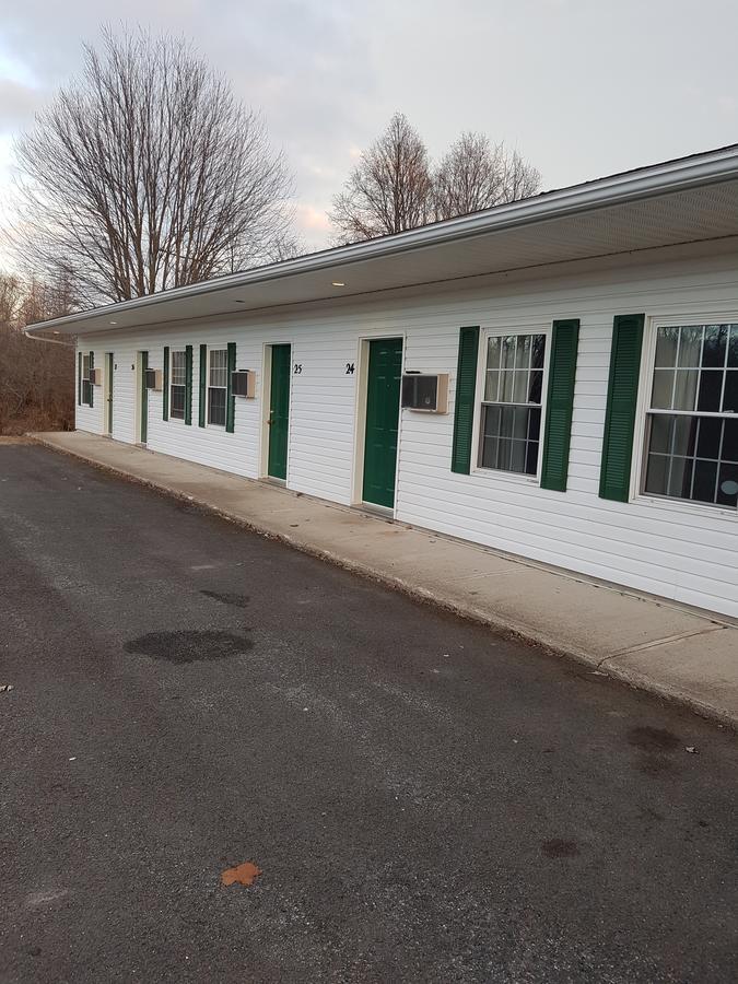 Covered Bridge Inn & Suites Sussex Εξωτερικό φωτογραφία